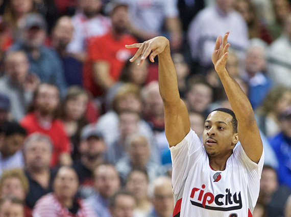 展現在我們 展現在我們